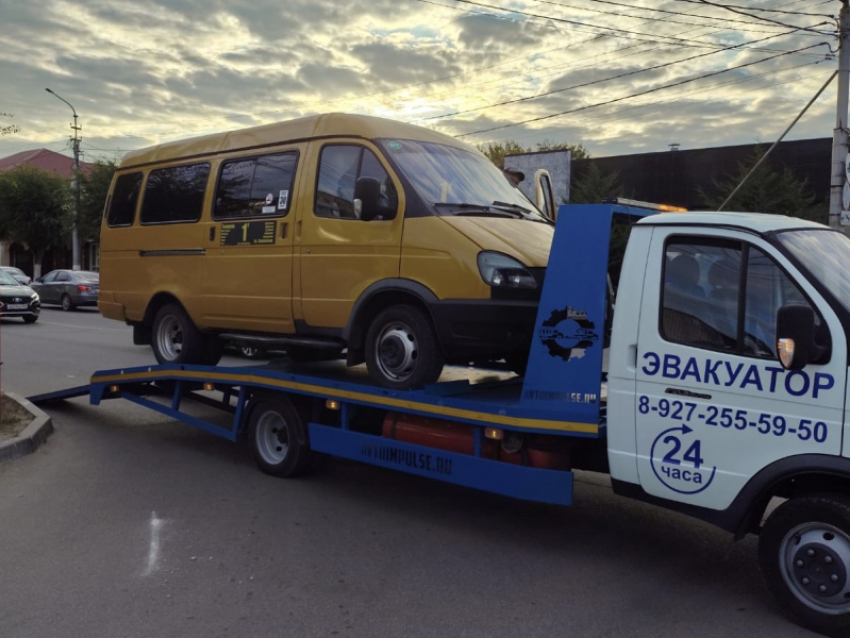 В Камышине сотрудники ГАИ устроили экзамен автобусам