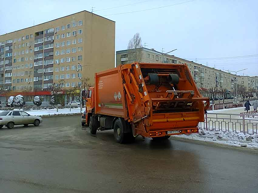 Для камышан немного подешевел вывоз мусора, но...