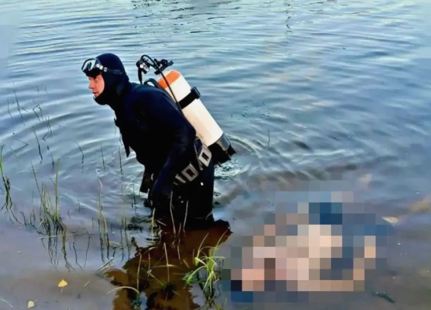 Тело 30-летнего купальщика достали со дна в Волгоградской области