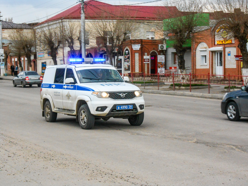 Житель Камышинского района лишился крупной суммы денег, пытаясь приобрести автозапчасть через интернет
