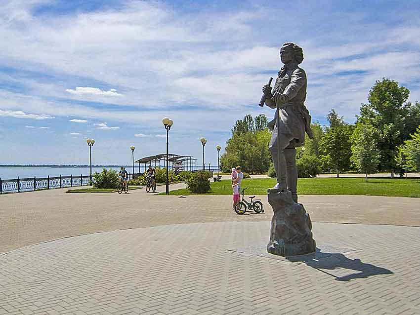 Полиция предупредила камышан, что к местам массовых мероприятий 20 марта будет пропускать всех через «рамки"