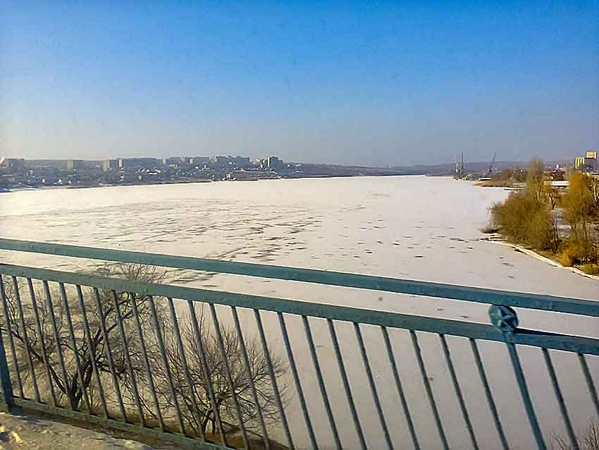 Много лет не было такого в Камышине: за два дня замерзла не только Камышинка, но и Волга