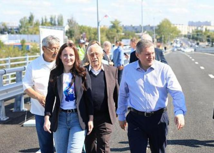 В Волгограде досрочно открыли движение по Сарептскому путепроводу после реконструкции