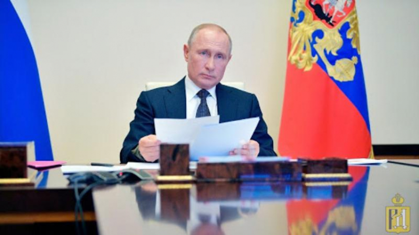 Владимир Путин выступит сегодня, 11 мая, с новым обращением к россиянам, и станет ясно, как стране жить дальше