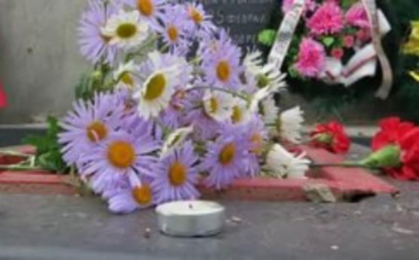 В Камышине гробы «на потоке", а муниципальная похоронная контора устроила себе выходные в субботу и в воскресенье! - камышанка
