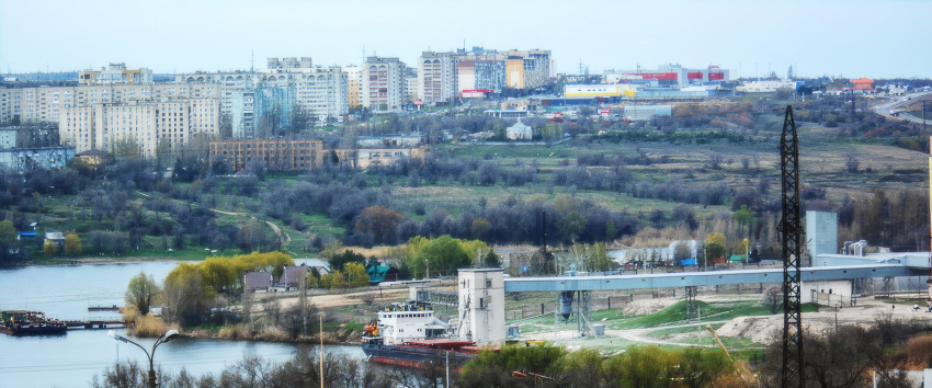 В Камышине «досрочно» встали под погрузку сухогрузы