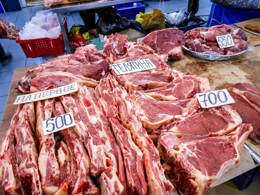 При нынешней цене мяса на рынках Камышина борщ на диетическом говяжьем бульоне превращается в деликатес