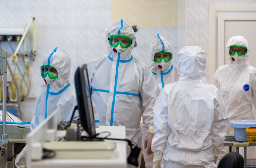 Количество заражений коронавирусом в сутки в Волгоградской области «подобралось» к 200 пациентам; конвейер смертей не останавливается...