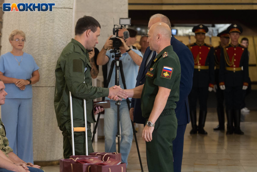 Засекреченные военные получили в Волгограде награды за разгром ВСУ на спецоперации