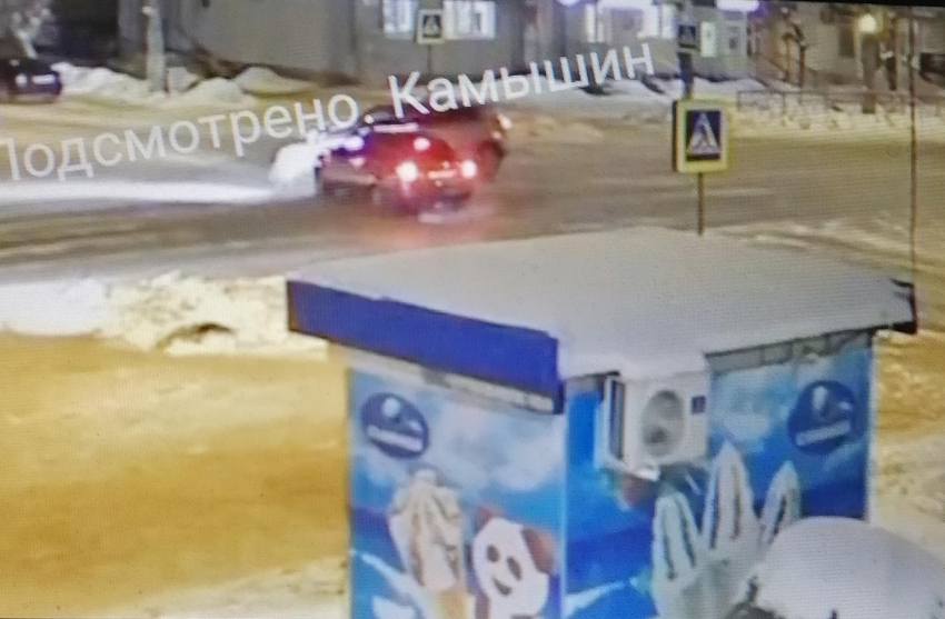 В Камышине в центре города произошло очередное ДТП (ВИДЕО)