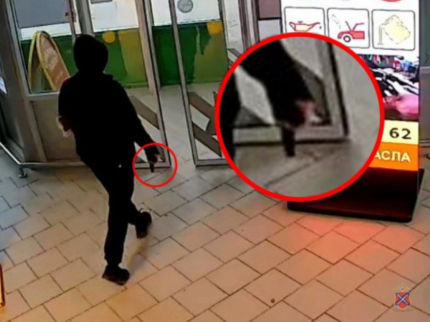 В Камышине полицейские вычислили и задержали разбойника, угрожавшего продавцу пистолетом