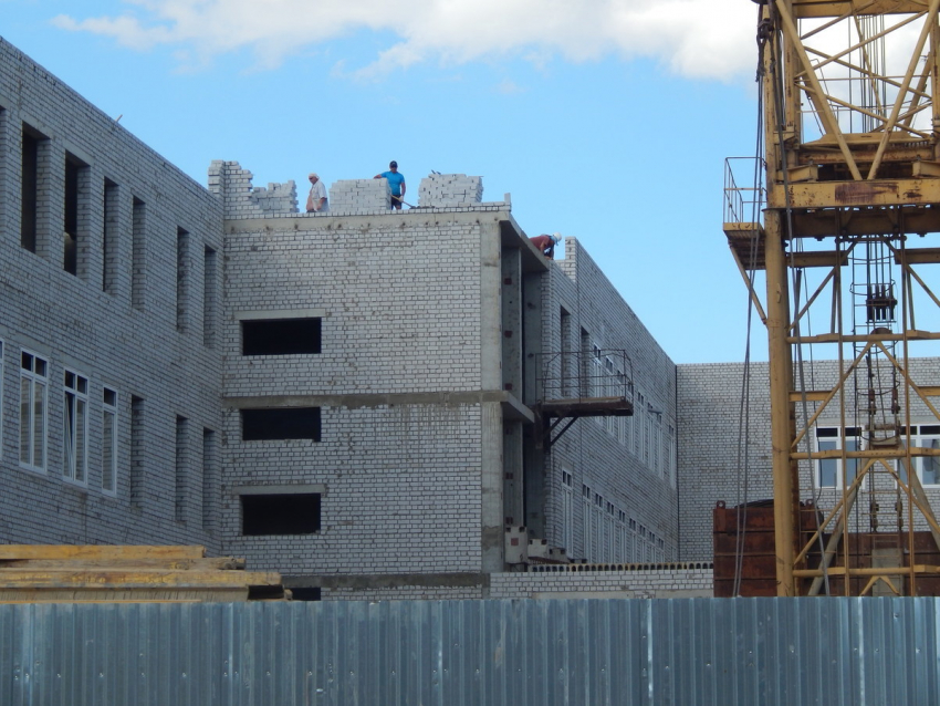 Главный строительный объект Камышина наращивает этажи 