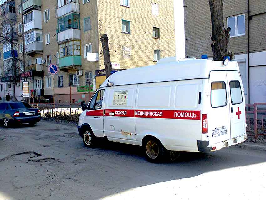 В Камышине зафиксирована новая смерть от коронавируса: заразившихся уже мало, а покойников из-за ковида по-прежнему много