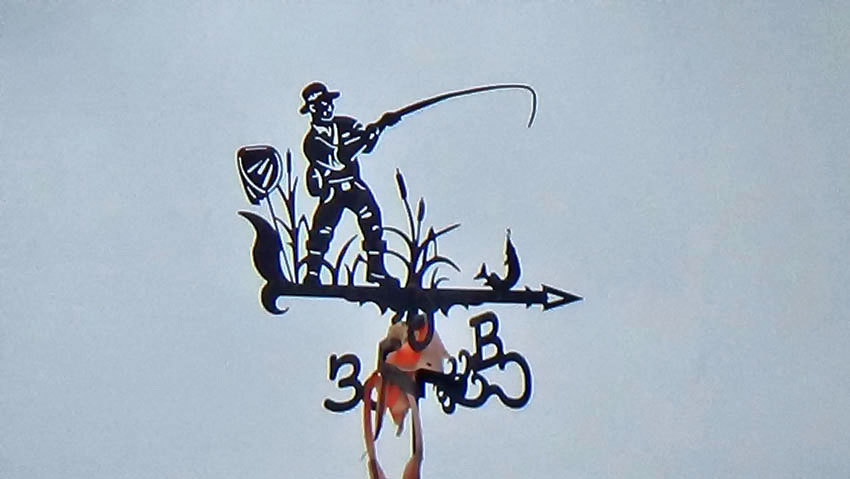 Камышане оказались чуть менее счастливы, чем раньше, оттого, по сколько им приходится скидываться на содержание постоянно дорожающих чиновников