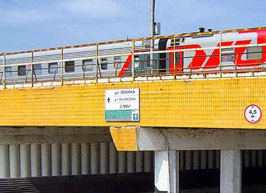 Почему поездка на поезде Камышин - Москва в новогодние праздники влетит в копеечку