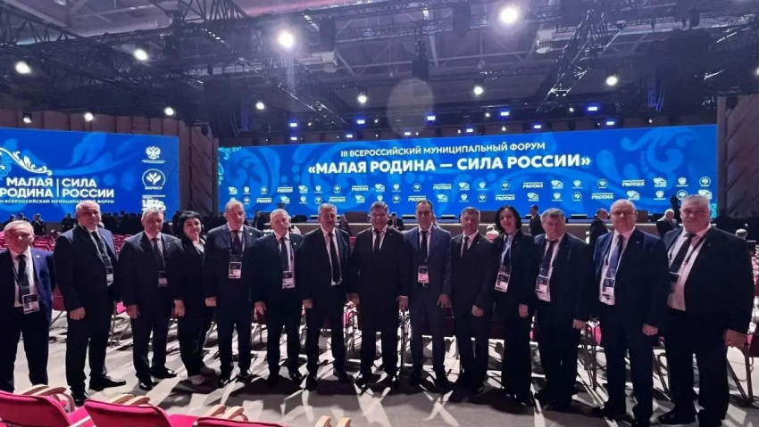 Цвет волгоградской политики отправили в Москву, взяли ли в делегацию чиновников из Камышина - неизвестно