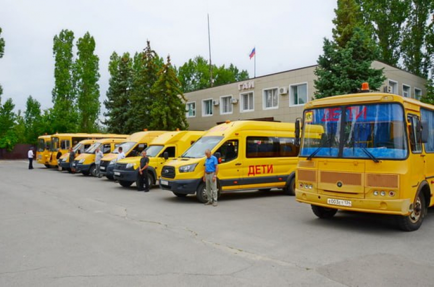 Внеплановая проверка школьных автобусов проходит в Камышинском районе