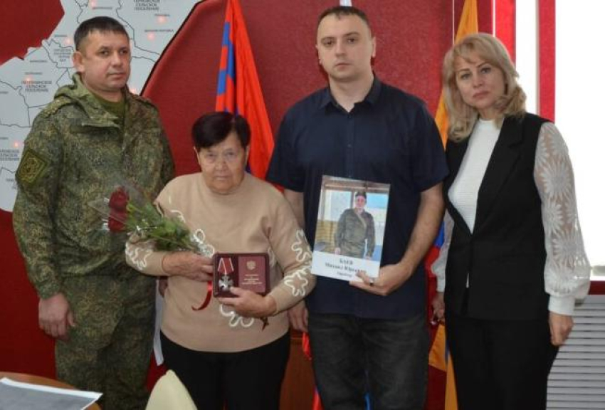 В администрации Камышинского района прошла церемония передачи наград погибших героев СВО