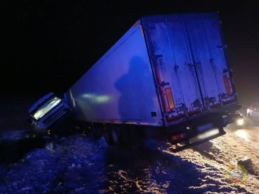 Жуткая авария с семью  трупами произошла  под Михайловкой в Волгоградской области (ВИДЕО)