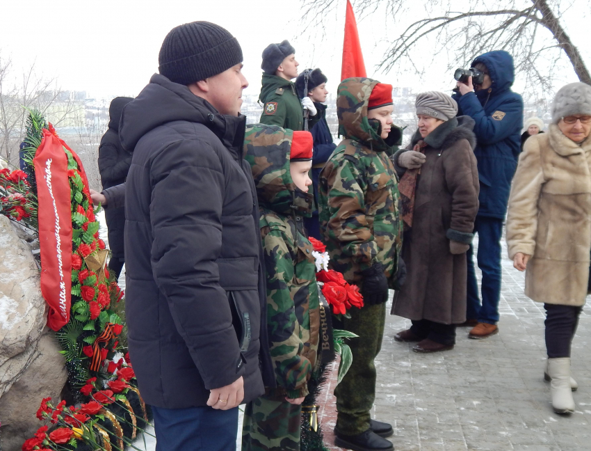 Камышин замахнулся на славу первого малого российского города, который открывает памятный знак участникам СВО в годовщину спецоперации?