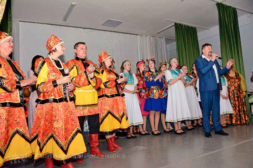 12 ноября в Таловке Камышинского района тепло, широко и торжественно отметили 210-летие села 