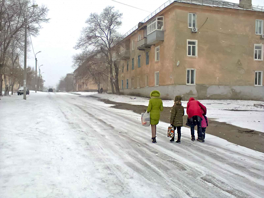 Многие жители Волгоградской области еще не привыкли вставать и ложиться «по Москве»