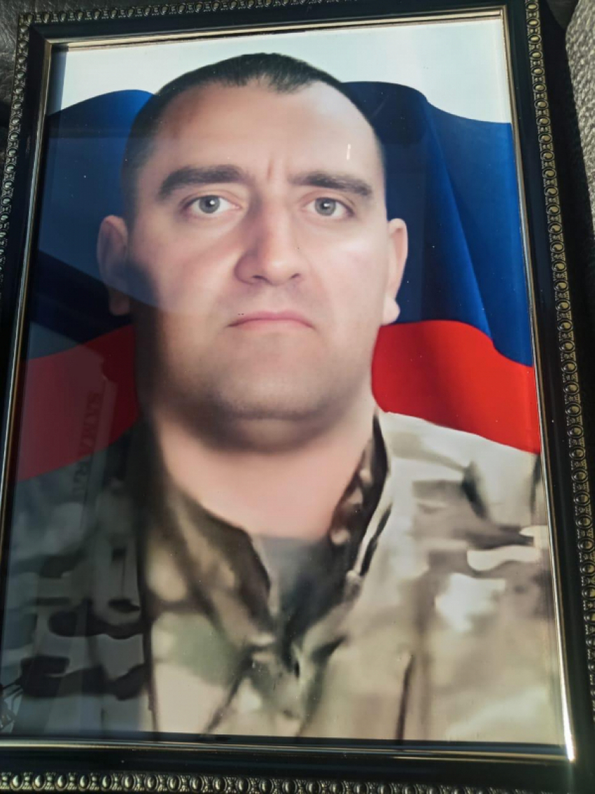 Камышинский район прощается с героем СВО Пашиком Садояном 22 июля