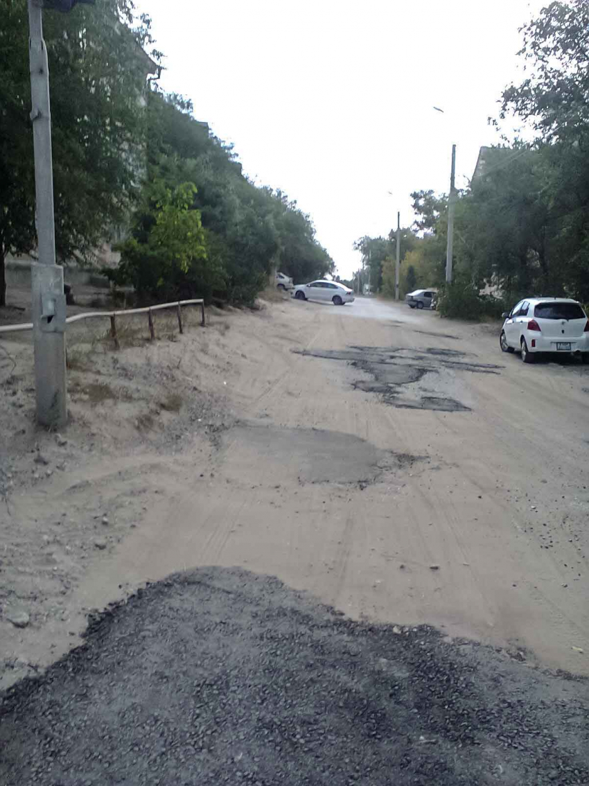 Стало известно, какие дороги капитально отремонтируют в этом году в Камышине, а каким пока «светят» только «латки"