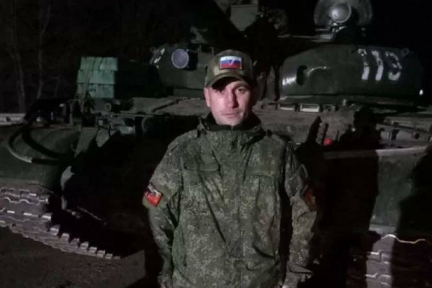 В Иловлинском районе земляки проводили в последний путь погибшего в СВО мобилизованного педагога