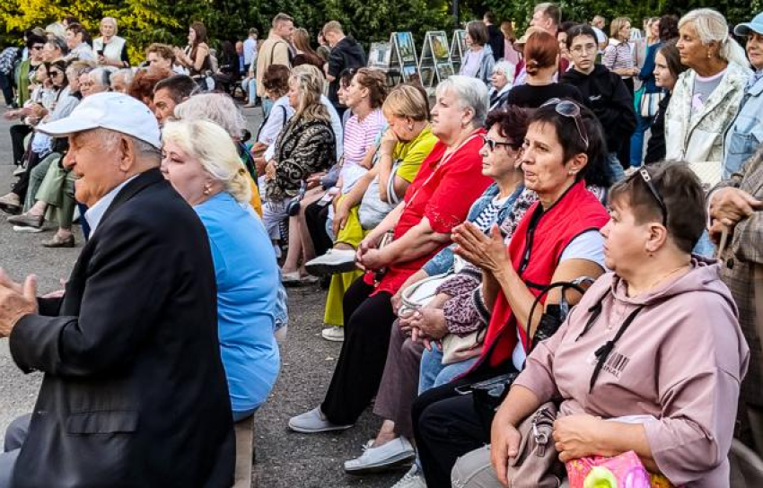 Куда можно позвонить завтра, 6 октября, по поводу бесплатной юридической помощи в Камышине