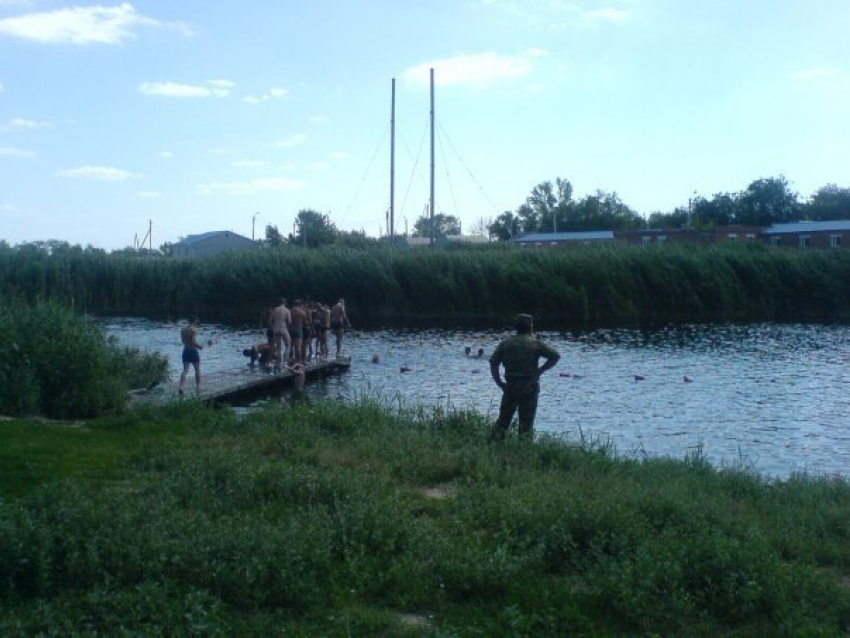 Военнослужащий утонул в реке в Прудбое по дороге в магазин, - «Блокнот Волгограда"