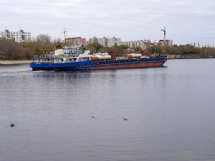 Паром из Камышина в Николаевск перестанет ходить 20 ноября