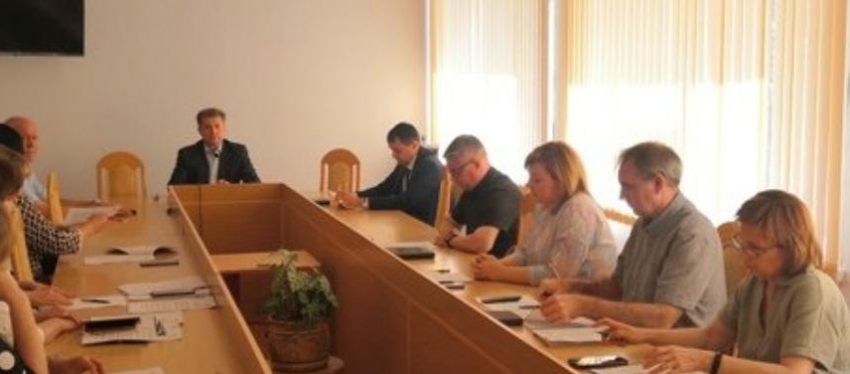 Станислав Зинченко рассказал, как чиновники делают доклады, чтобы победить коррупцию в Камышине