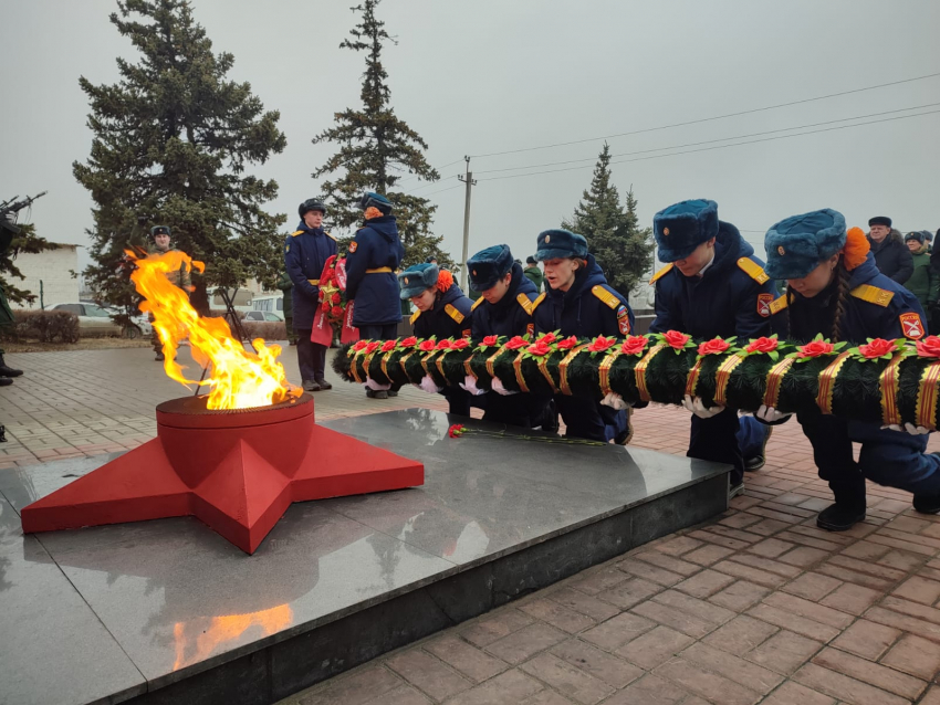 Администрация Камышина рассказала, когда пройдут концерты, митинги и возложения цветов в честь Дня защитника Отечества 