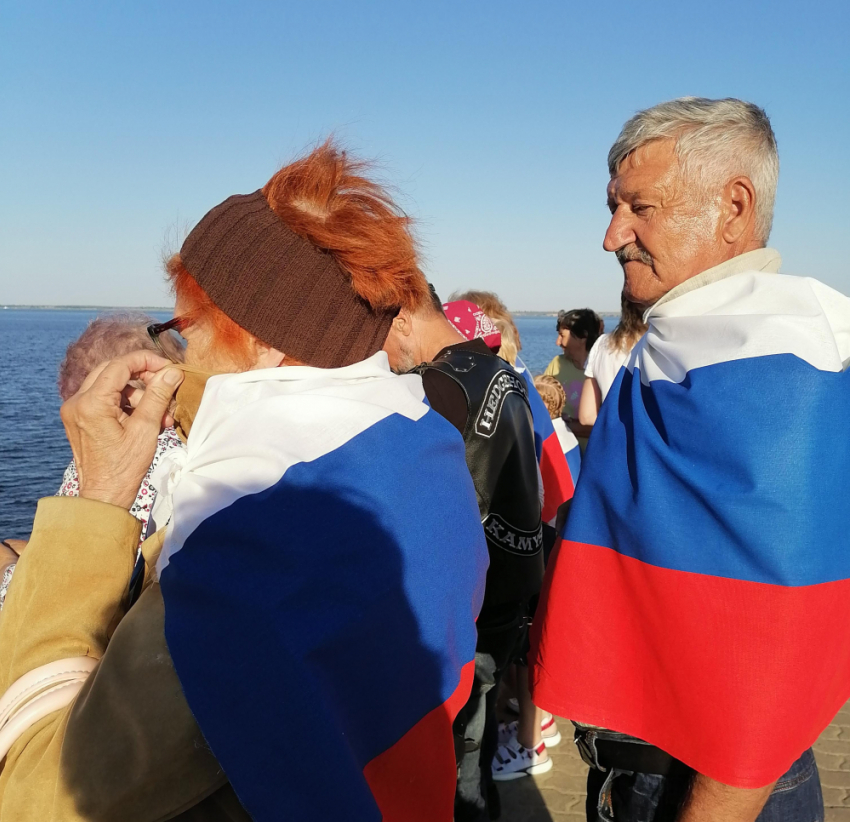 Стало известно, кто в Волгоградской области будет распоряжаться деньгами, собранными народом для поддержки наших военнослужащих на Донбассе