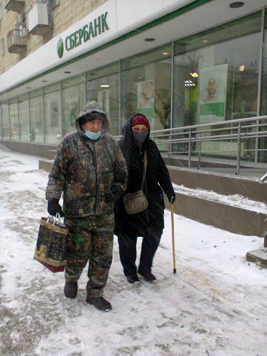 В Камышине погибших от коронавируса стало больше на несчастную пенсионерку, инфицированных ковидом пациентов - на 25 человек, заразившихся 15 января