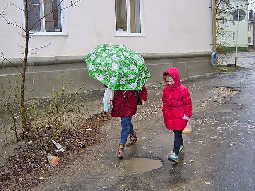 Град и предштормовой ветер надвигаются на Волгоградскую область