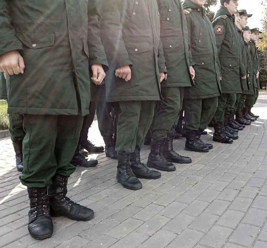 В Госдуме сообщили о планах начать призыв в армию срочников в возрасте до 30 лет весной 2023 года
