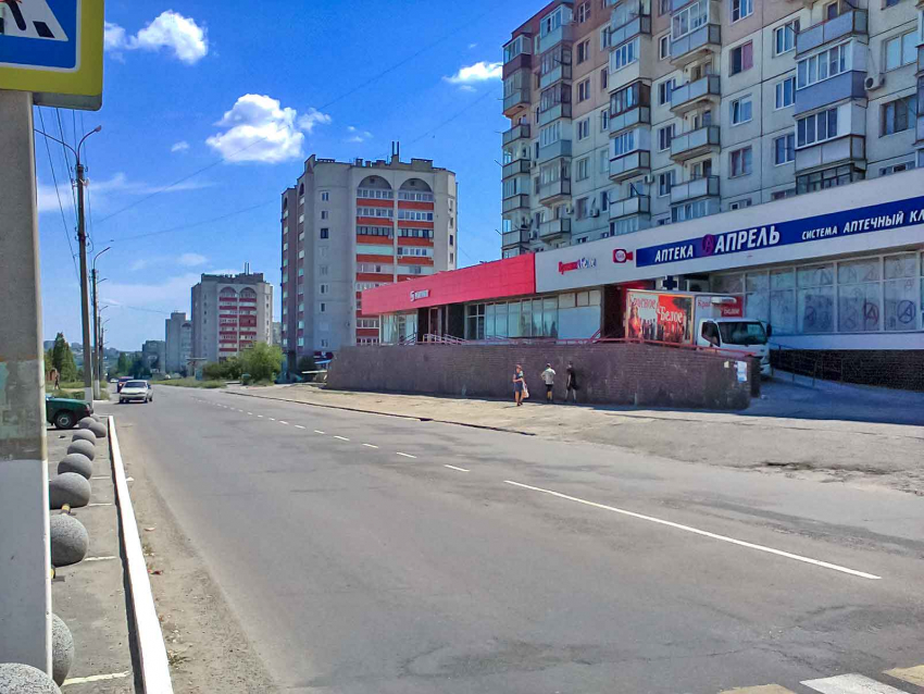 Полиция Камышина разъяснила, можно ли грузовику разгружаться (загружаться) на крыльце магазина