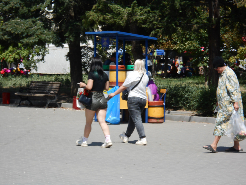 В Камышине несовершеннолетняя девица лихо пополнила с чужого телефона свою банковскую карту почти на 60 тысяч