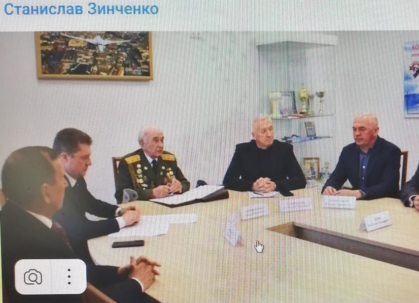 Председателю Облдумы Александру Блошкину исполнилось 70 лет, юбиляр бодр и о завершении политической карьеры не заикается 