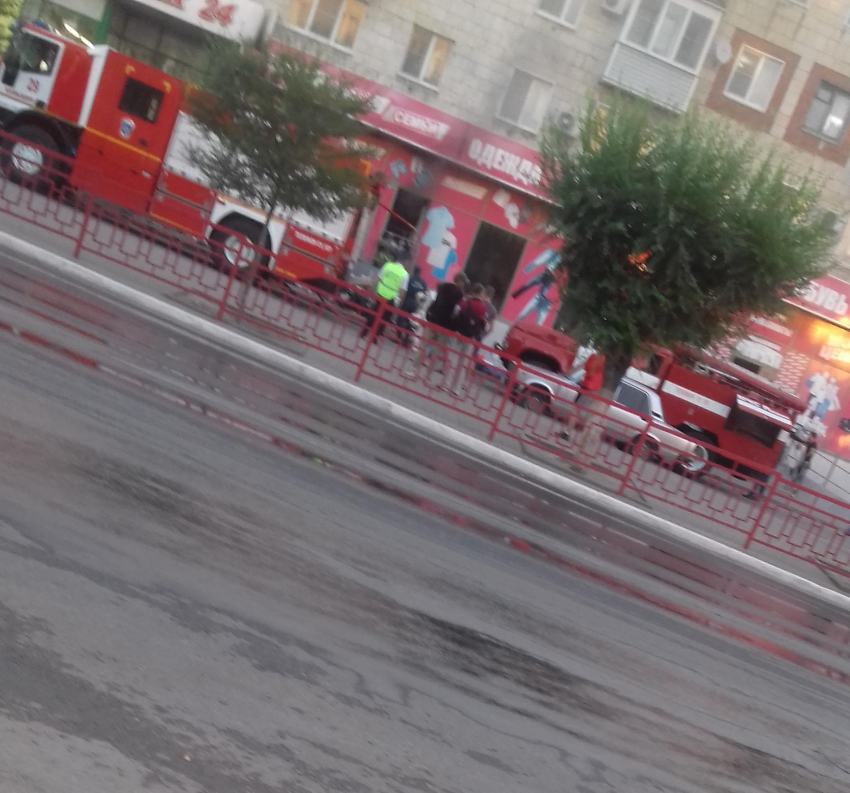 Пожарные сообщили, на какой площади сгорел товар в магазине на улице Ленина в Камышине