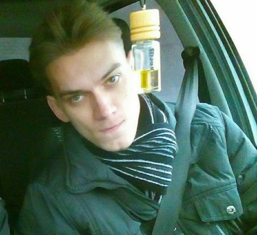 Жителей Волгоградской области просят помочь в поисках 22-летнего Николая Киселева