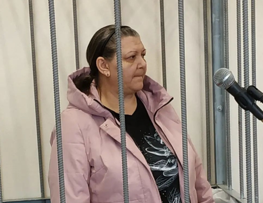 Закапывала тела пенсионеров во дворе и тратила их деньги: «опекуншу» осудили за жуткую схему  в Волгоградской области