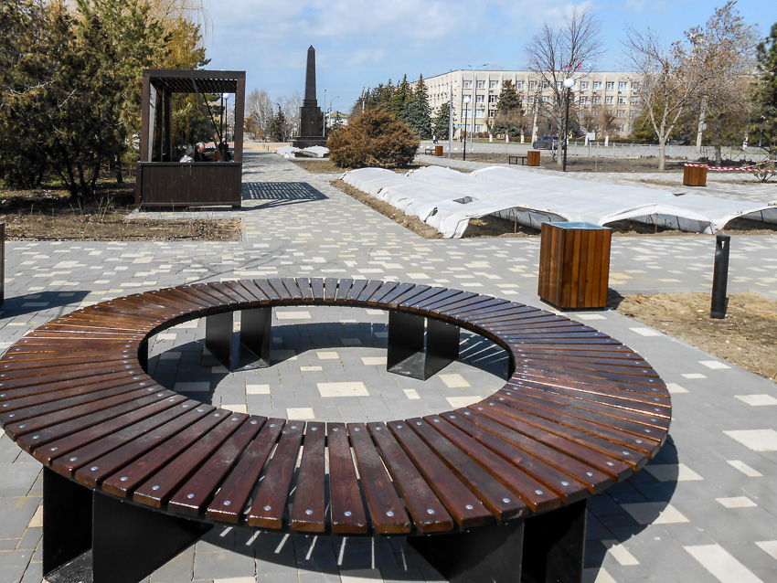 Администрация Камышина решила в первоочередном порядке отремонтировать участок дороги, который «напоказ"