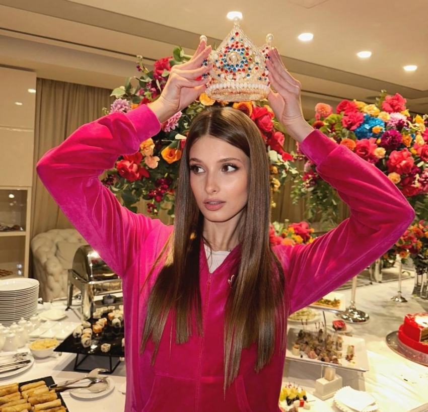 Камышанка Валерия Лукина - умница и красавица прошла в финал конкурса «Мисс Россия": ей так помогла бы в столице ваша поддержка голосованием!