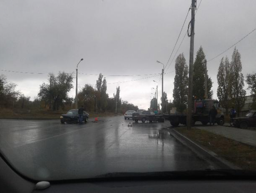 Сегодняшнее сумрачное утро началось в Камышине с ДТП