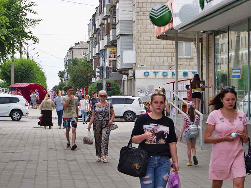 В Камышине, как и во всем регионе, введены и ужесточены ограничения в связи с коронавирусом