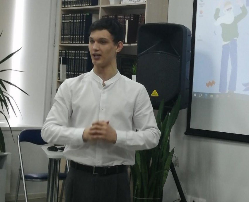 Старшеклассник из Камышина так прочитал отрывок Зощенко, что выиграл поездку в «Артек"