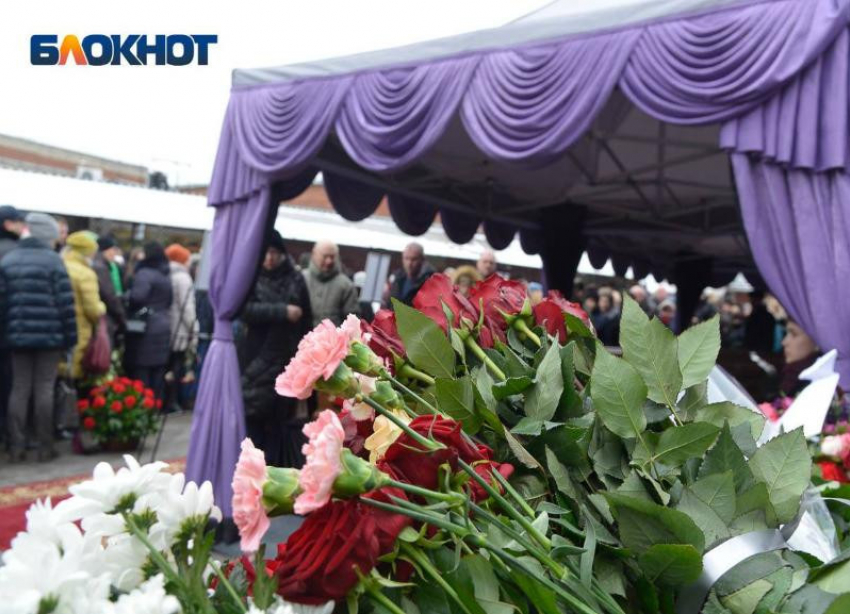 «Тысячи невостребованных умерших месяцами лежат в моргах»: волгоградский активист требует пособия на похороны в размере трех пенсий,- «Блокнот Волгограда"